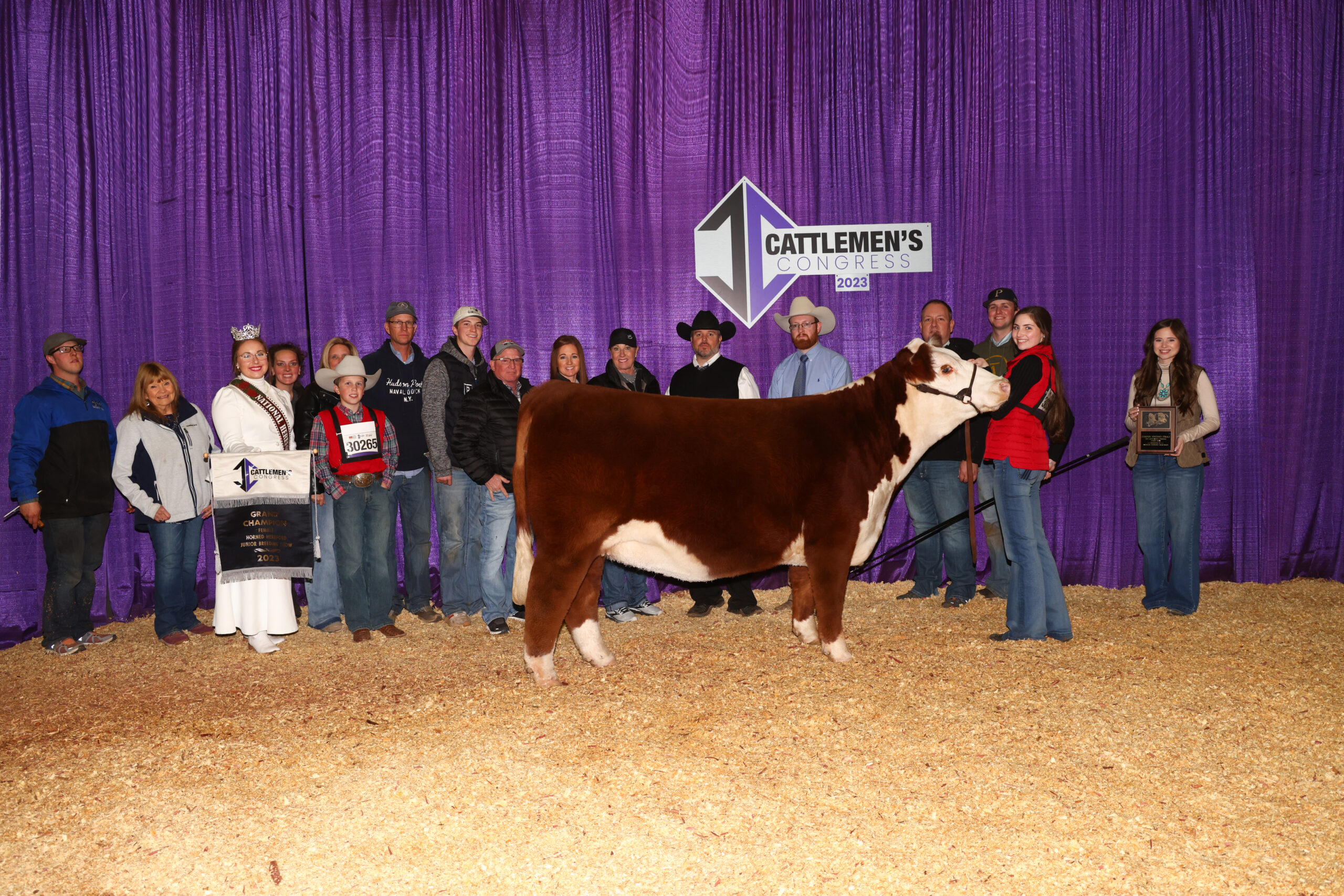 Junior Hereford Exhibitors Grab Banners at Cattlemen’s Congress